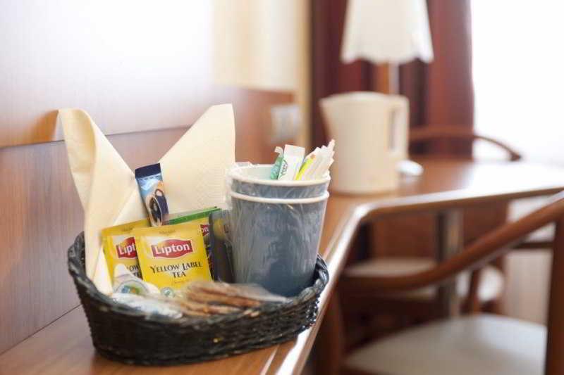 Kyriad Hotel Tours Centre Экстерьер фото