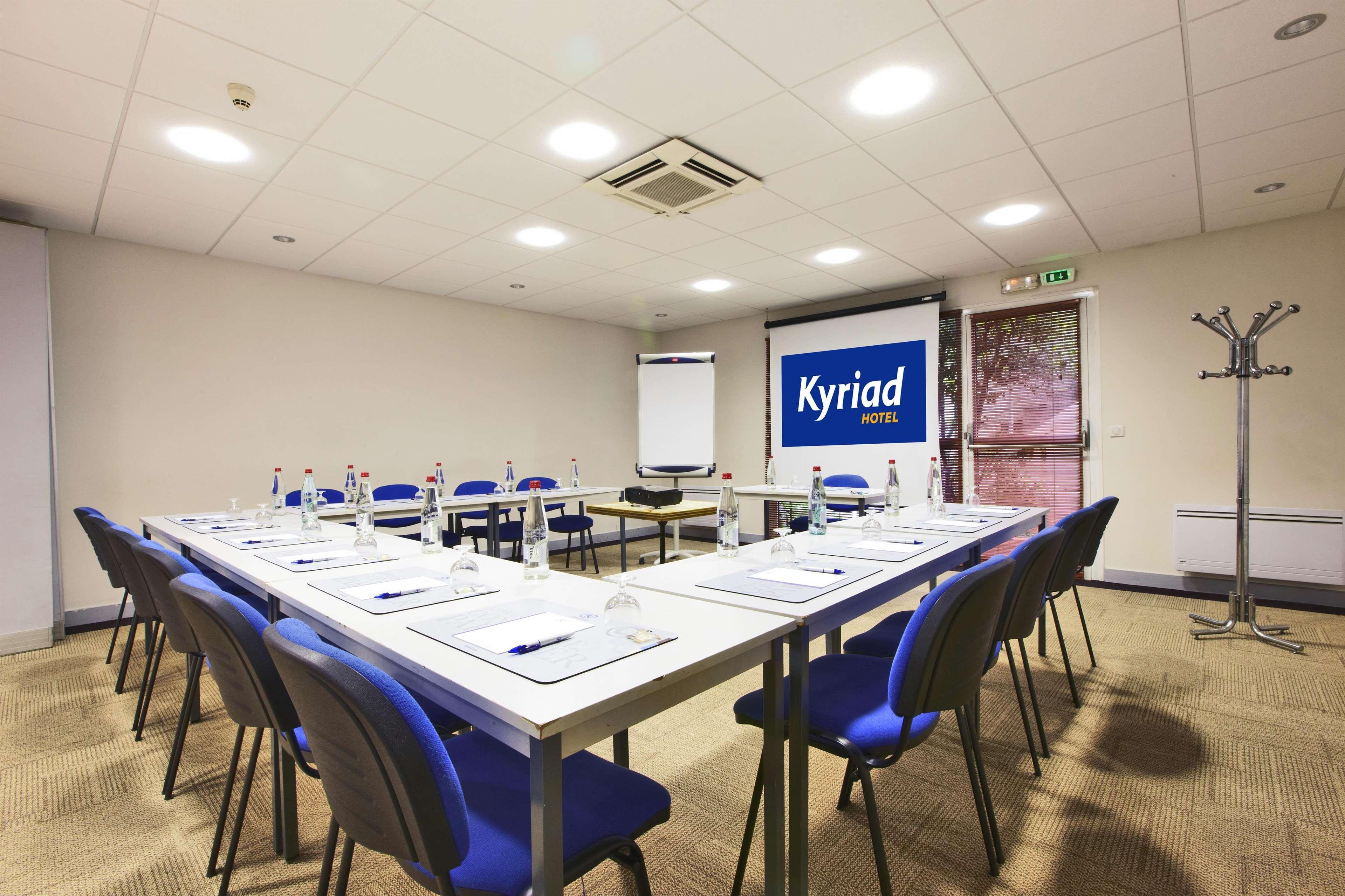 Kyriad Hotel Tours Centre Экстерьер фото