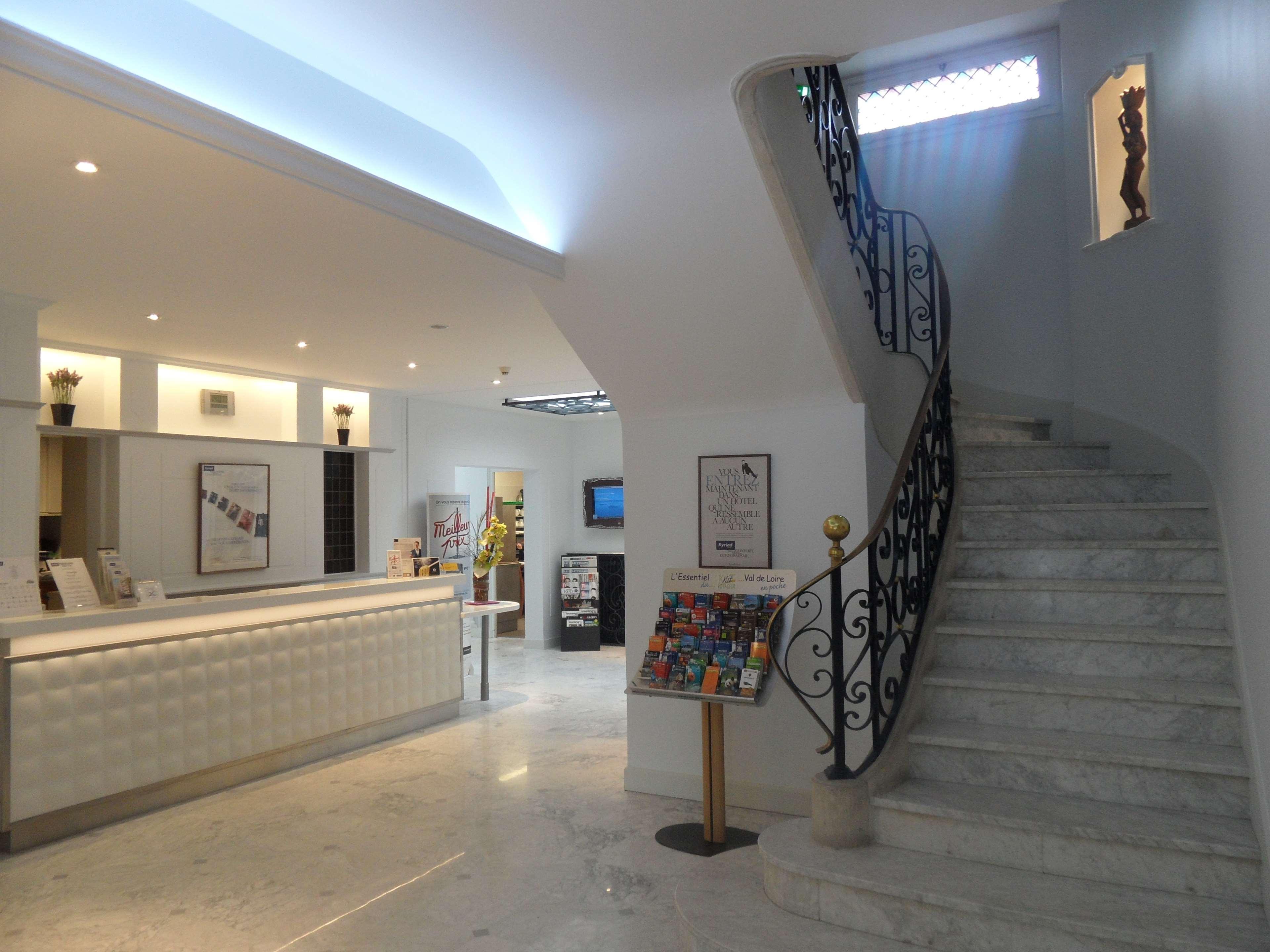 Kyriad Hotel Tours Centre Экстерьер фото