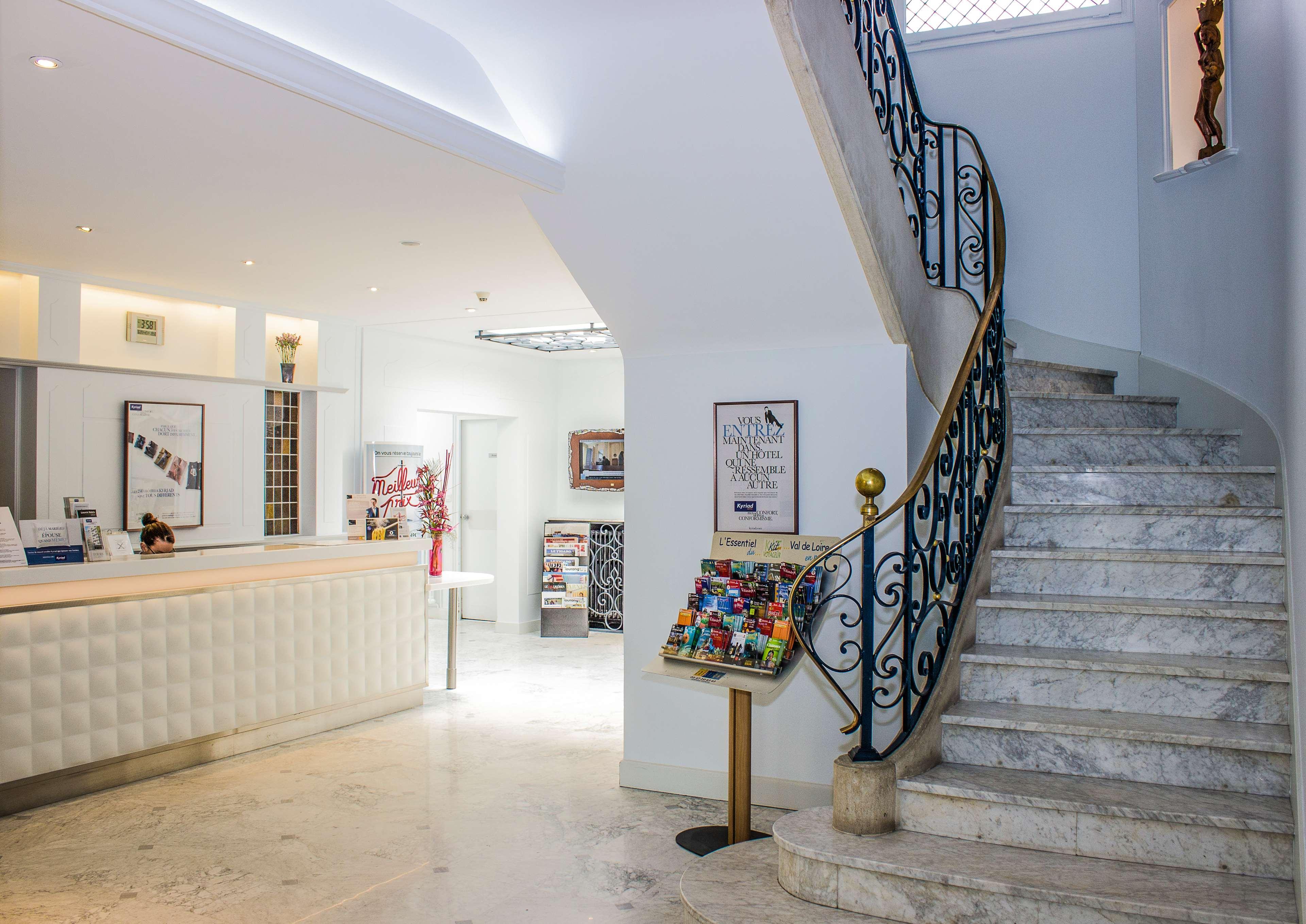 Kyriad Hotel Tours Centre Экстерьер фото