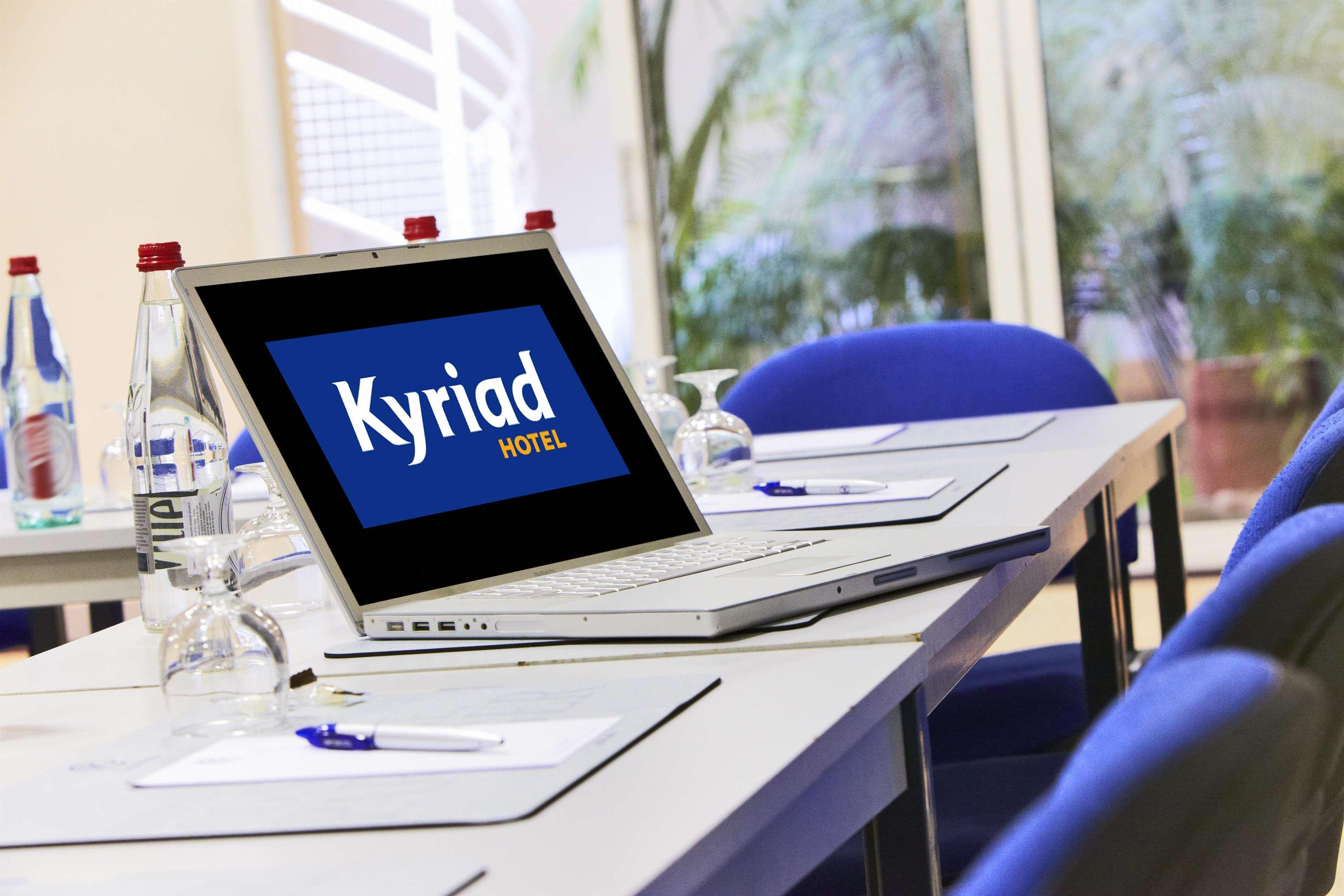 Kyriad Hotel Tours Centre Экстерьер фото