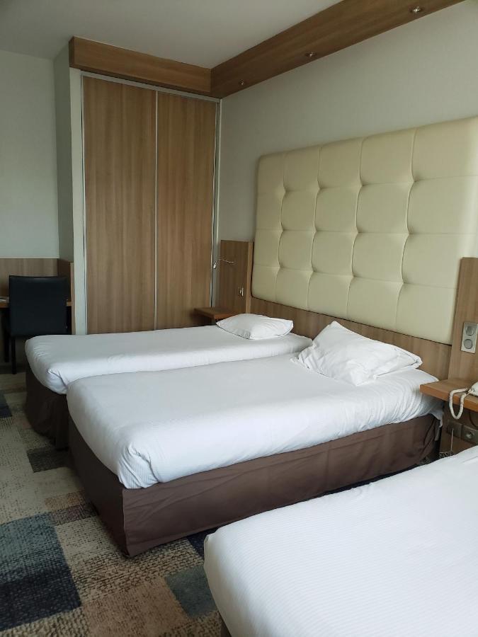 Kyriad Hotel Tours Centre Экстерьер фото