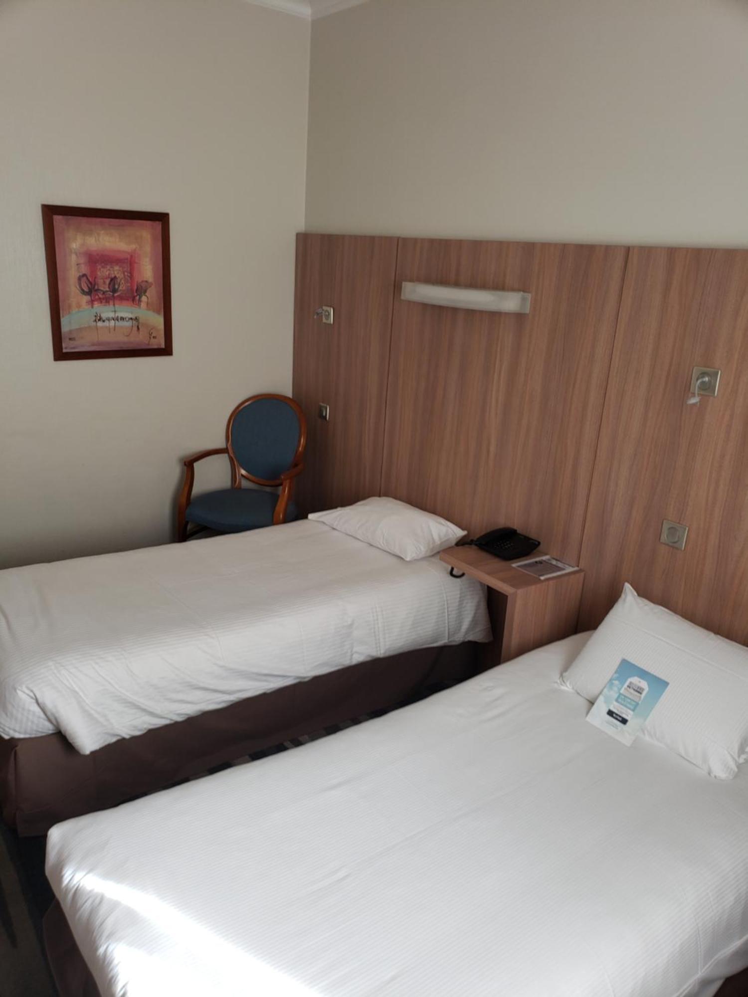 Kyriad Hotel Tours Centre Экстерьер фото