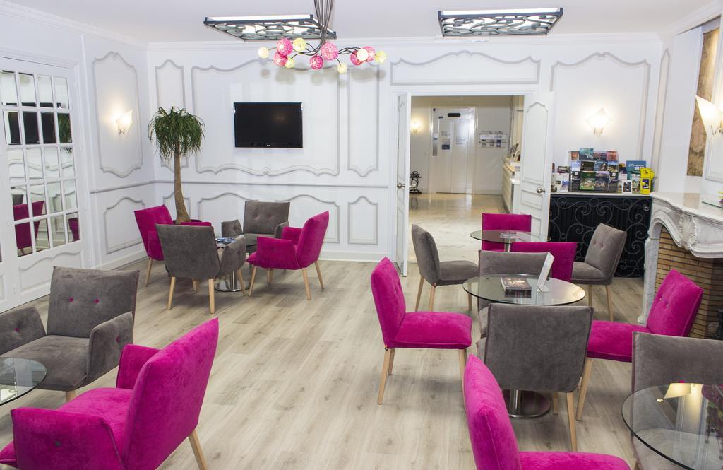 Kyriad Hotel Tours Centre Экстерьер фото